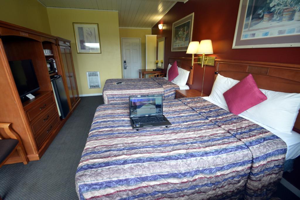 Gateway Inn Red Bluff Bagian luar foto