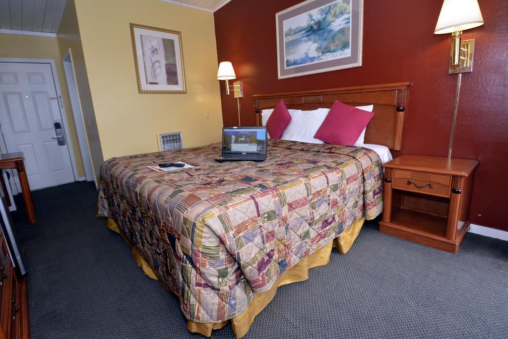 Gateway Inn Red Bluff Bagian luar foto