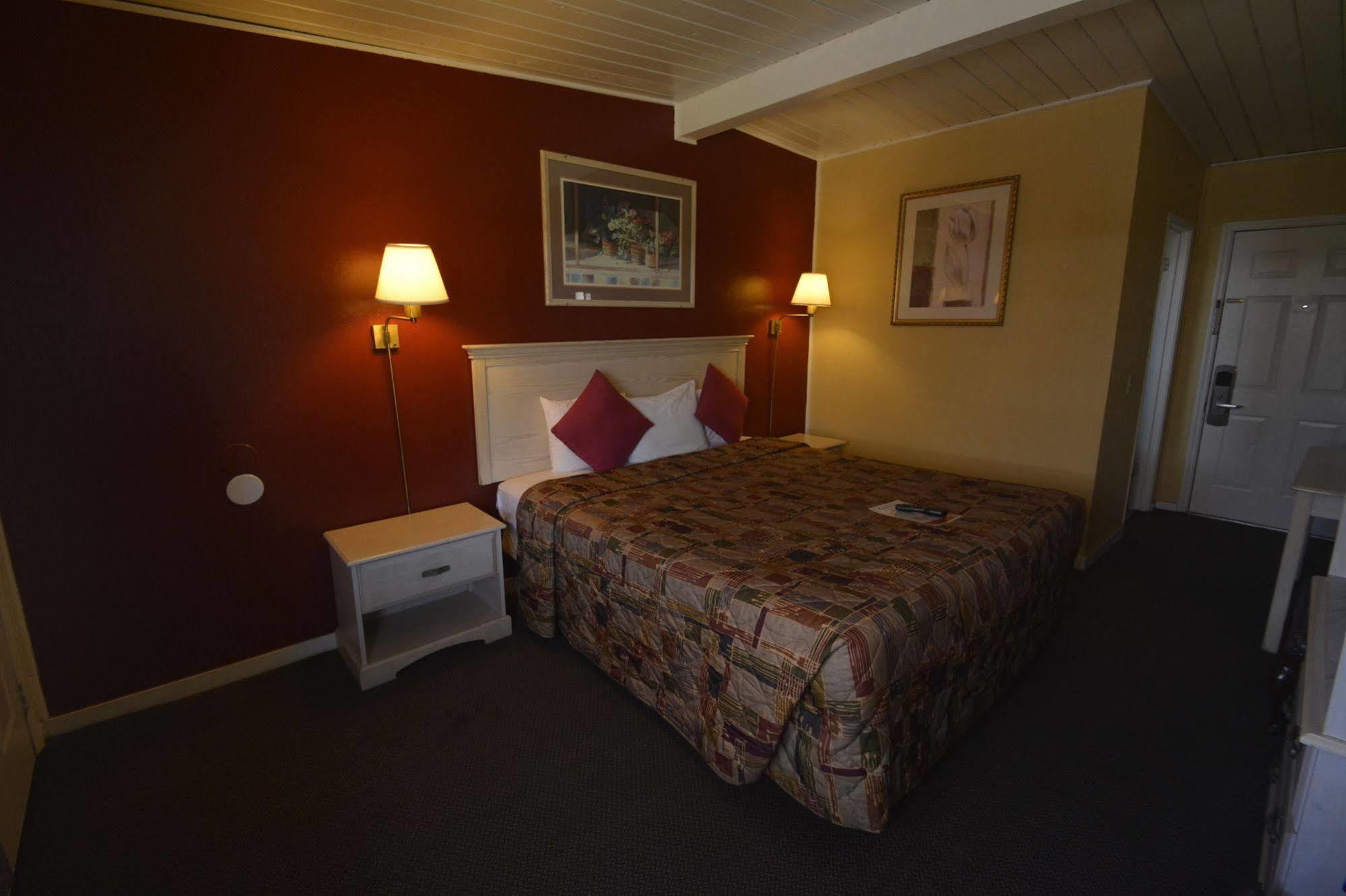 Gateway Inn Red Bluff Bagian luar foto